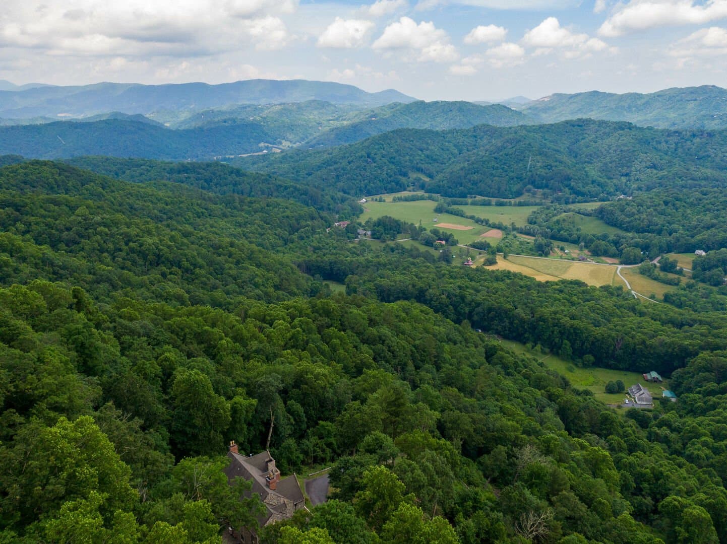 The Castle at Valle Crucis - Image 60