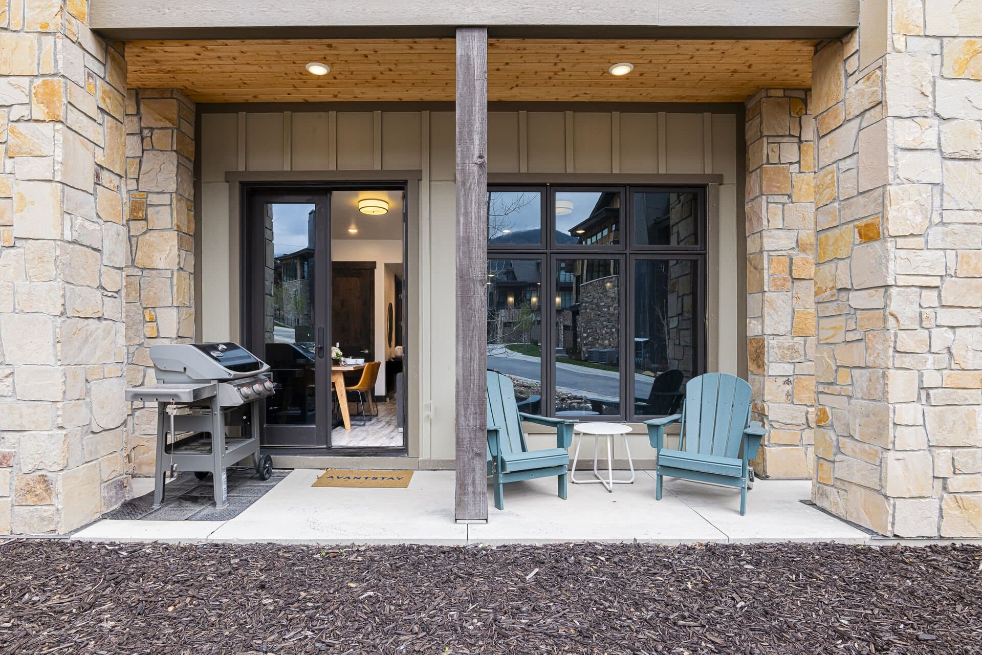 Blackstone Chicane & Chill - Image 36