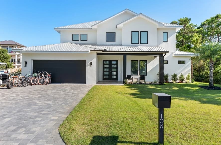 Happy by the Sea - Image 3