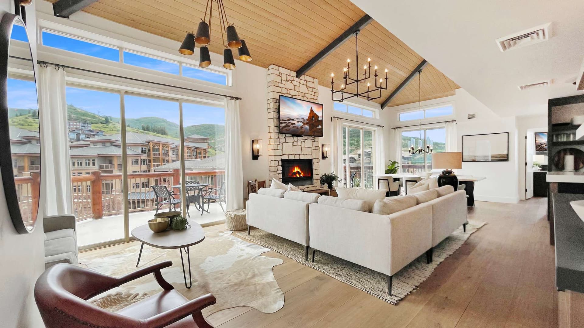 Sneaux Shack - Image 6