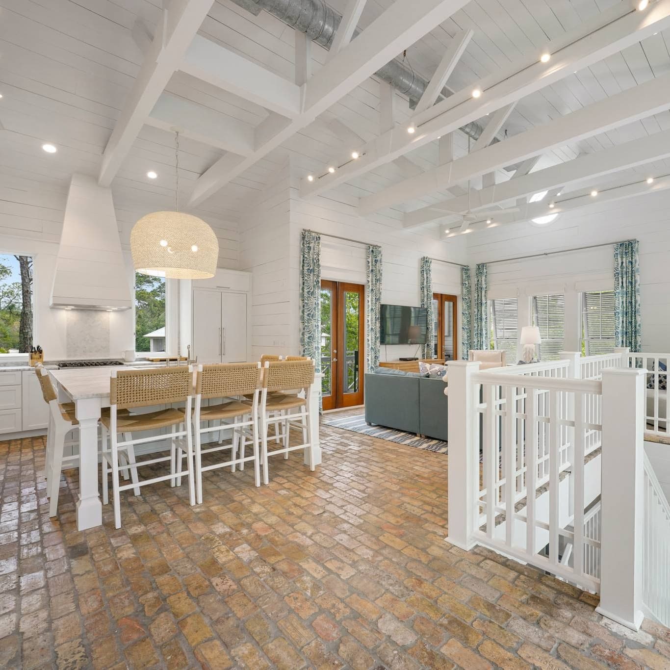 Splendor in the Sand - Image 12