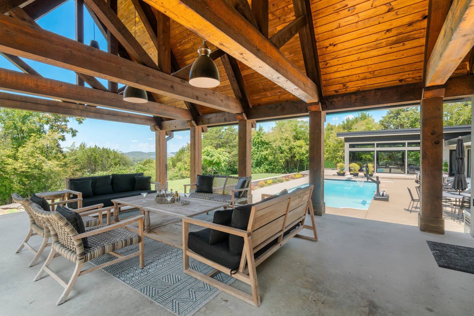 Nashville Sanctuary - Image 4