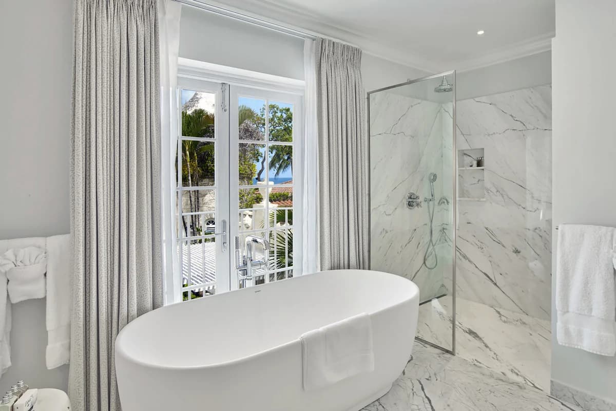 Sea Breeze Manor - Image 15