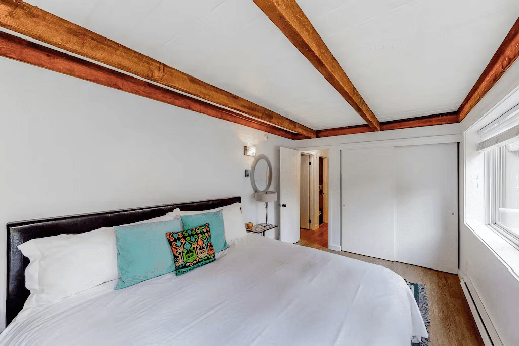 Sun and Ski - Image 15