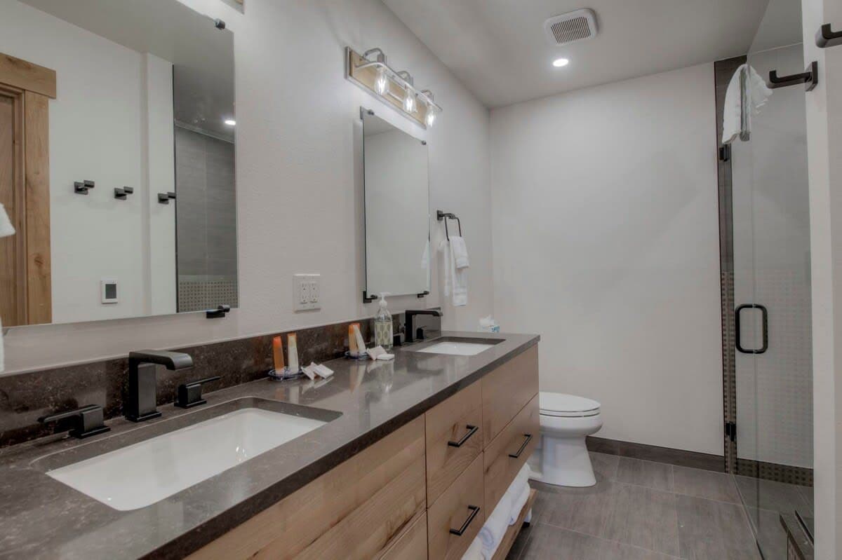 Peaks and Pines - Image 11