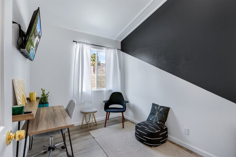 Desert Green Serenity - Image 12