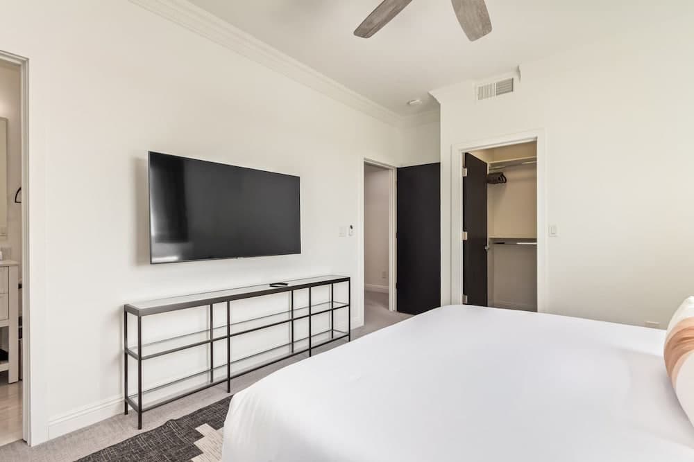 Desert Oasis - Image 27