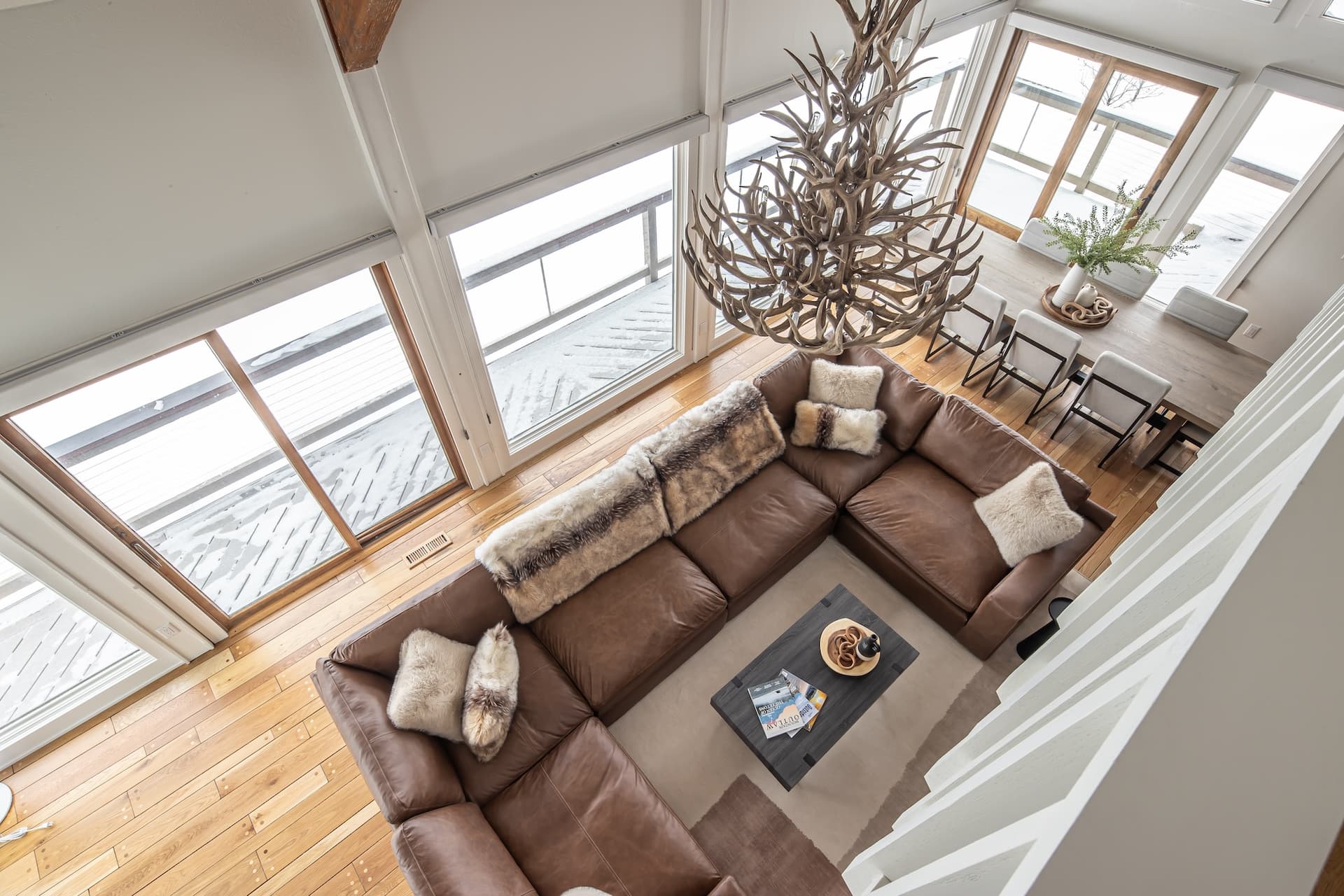 Lone Mountain Lookout - Image 3