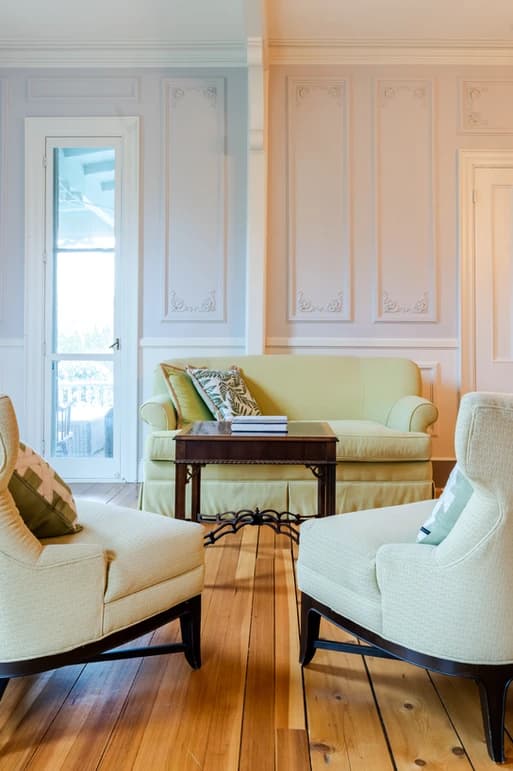 Downtown Victorian - Image 8