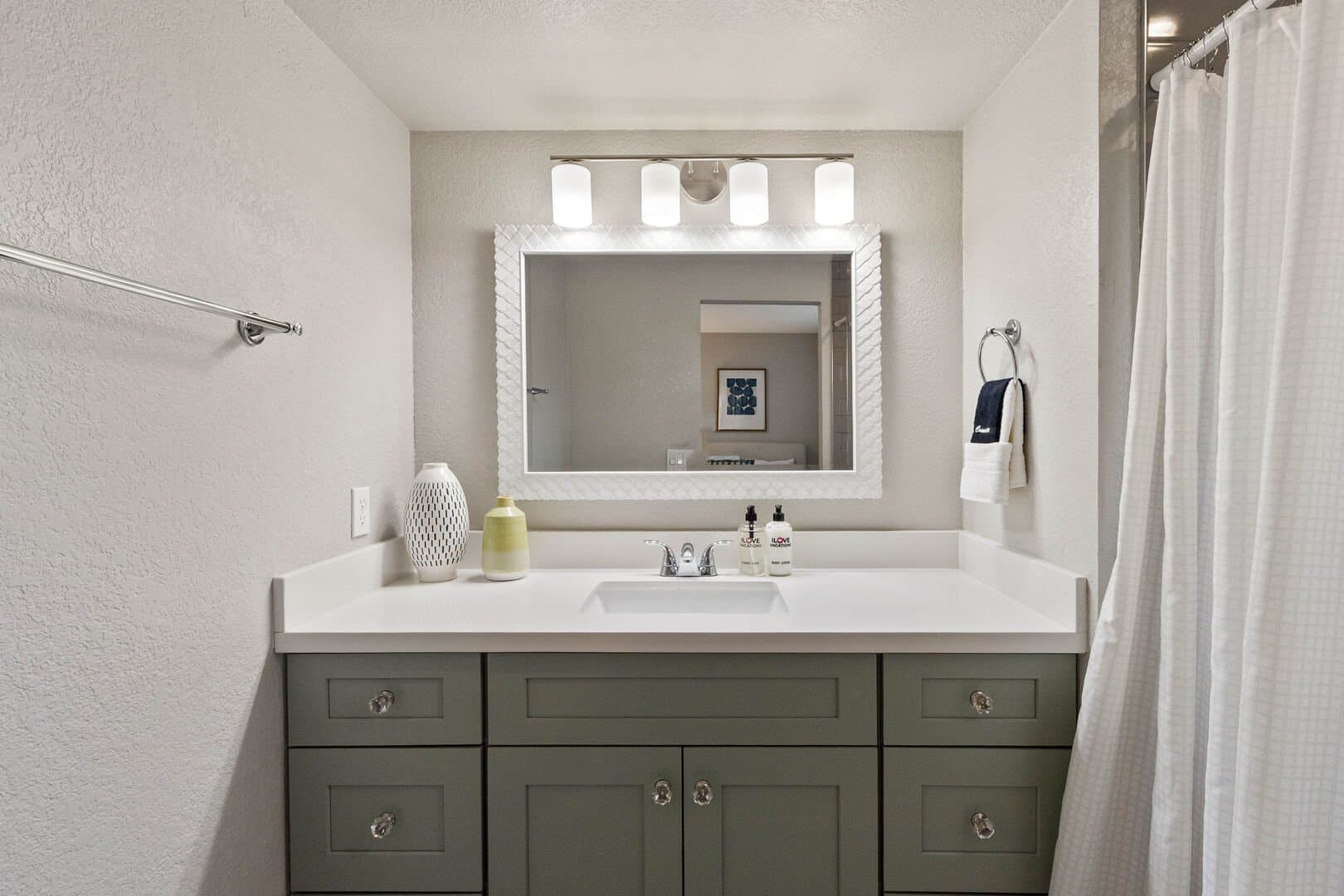 Day Dream - Image 25