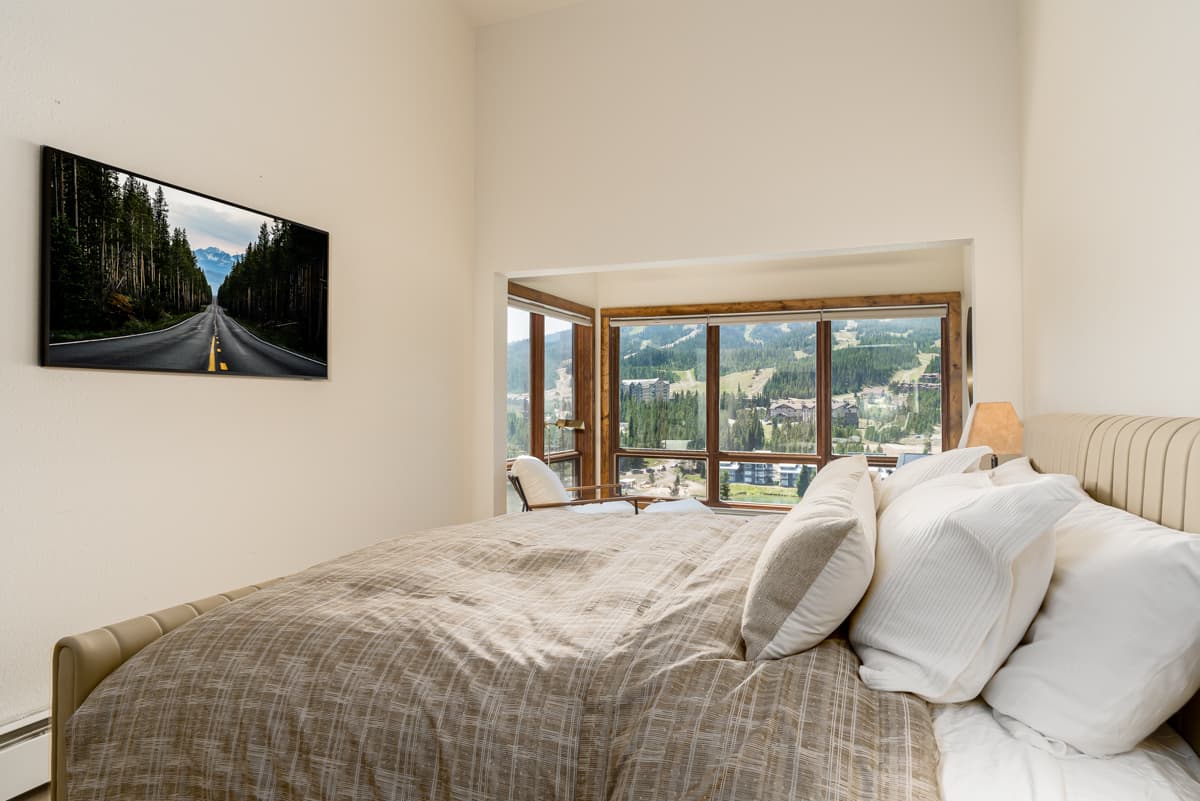 Skycrest Penthouse #1733 - Image 10