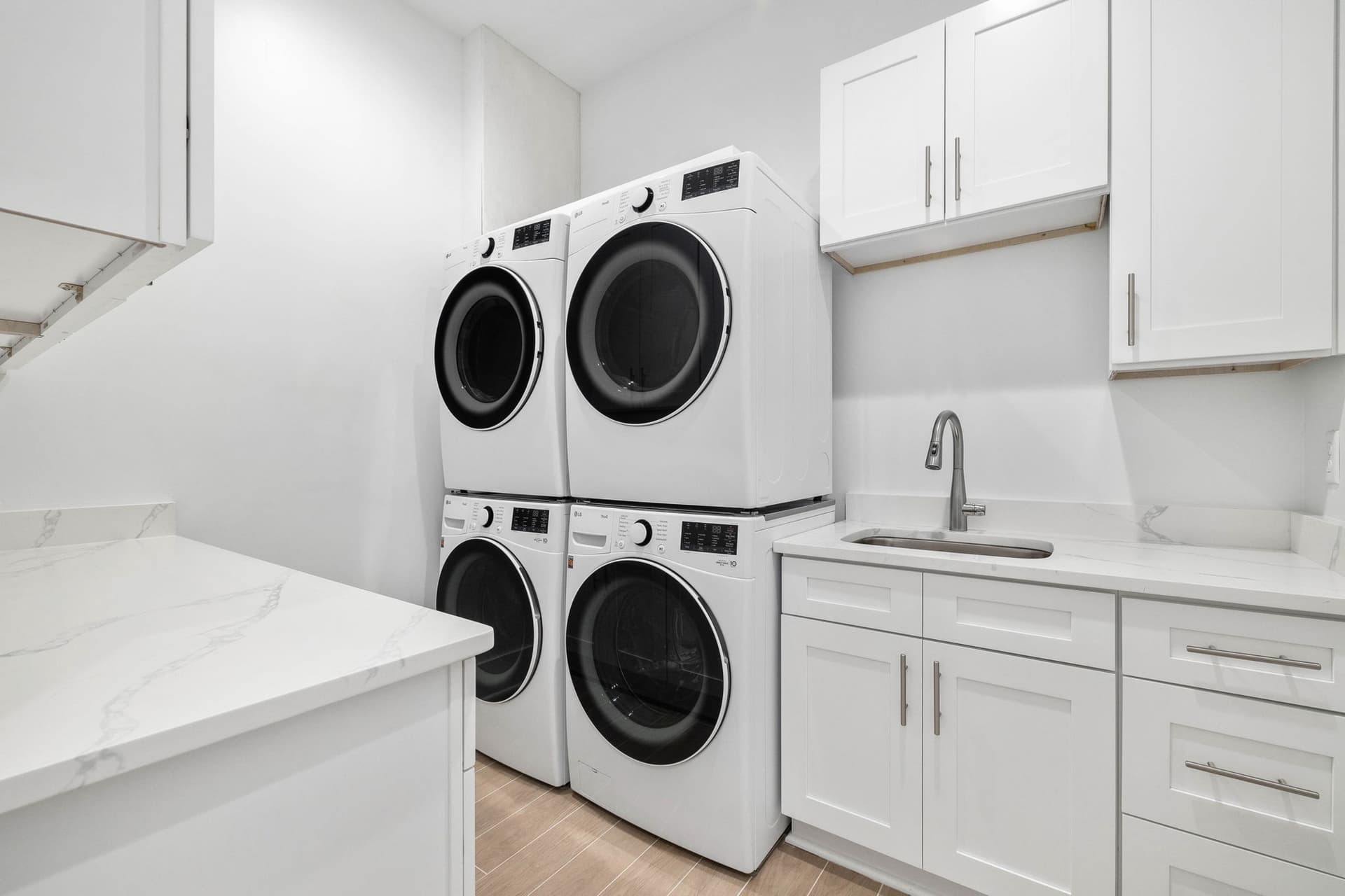 Sandtrapped #2 - Image 19