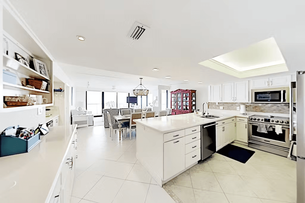 Suntide III Condo #910 - Image 7