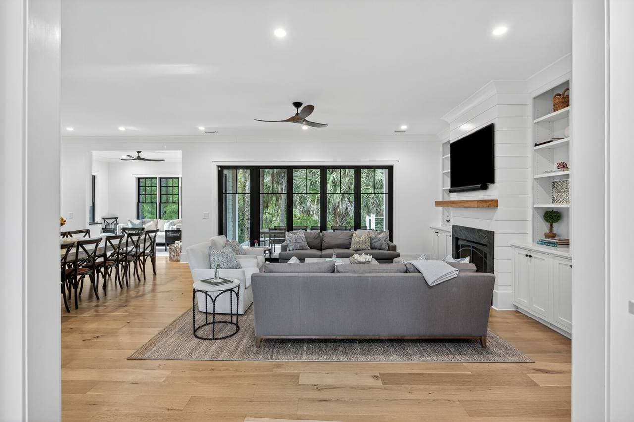 Snowy Egret Lane - Image 8