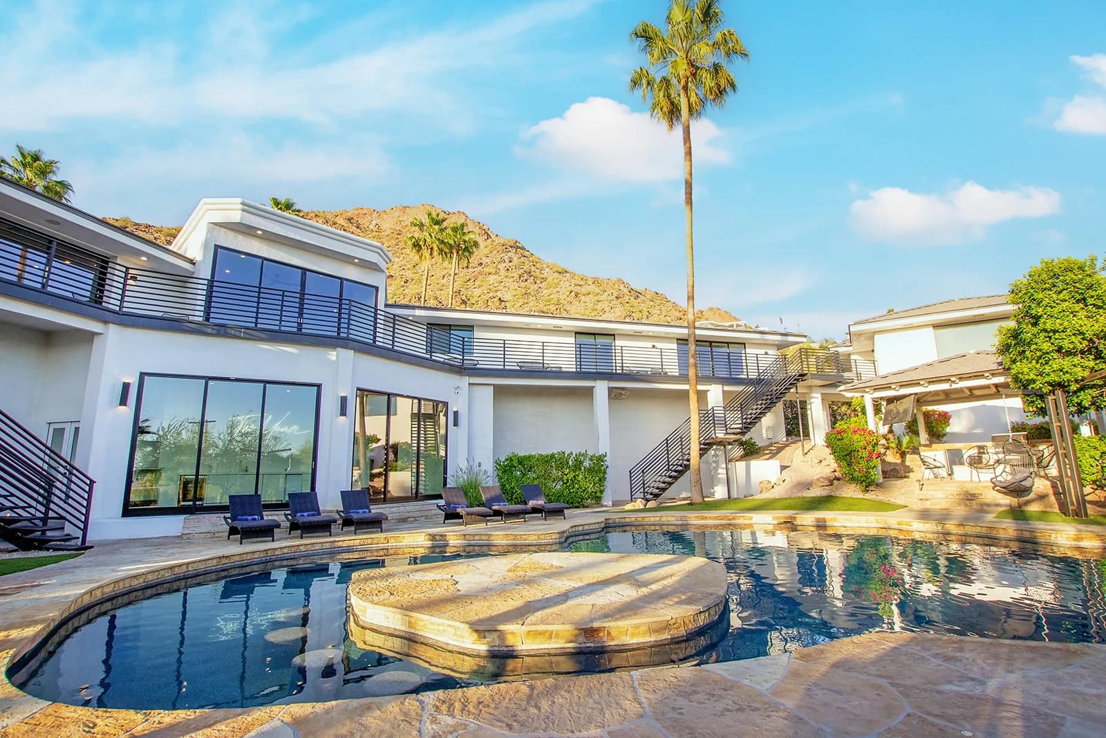 Valle Vista Manor - Image 79