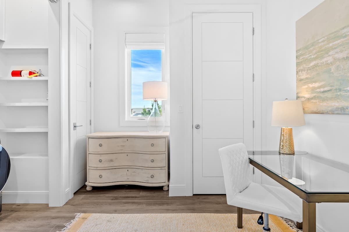 Crest One - Image 14