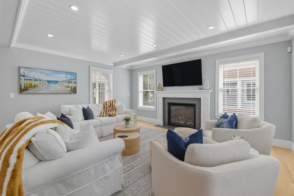 Three Buoys - Image 4