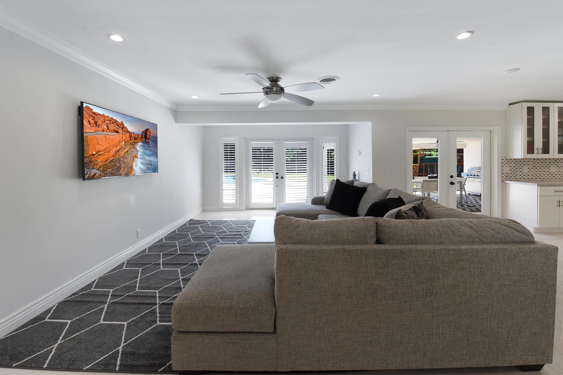 Light Beam House  - Image 4