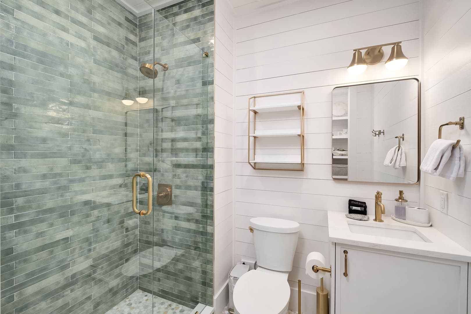 Blue Water Haven - Image 43