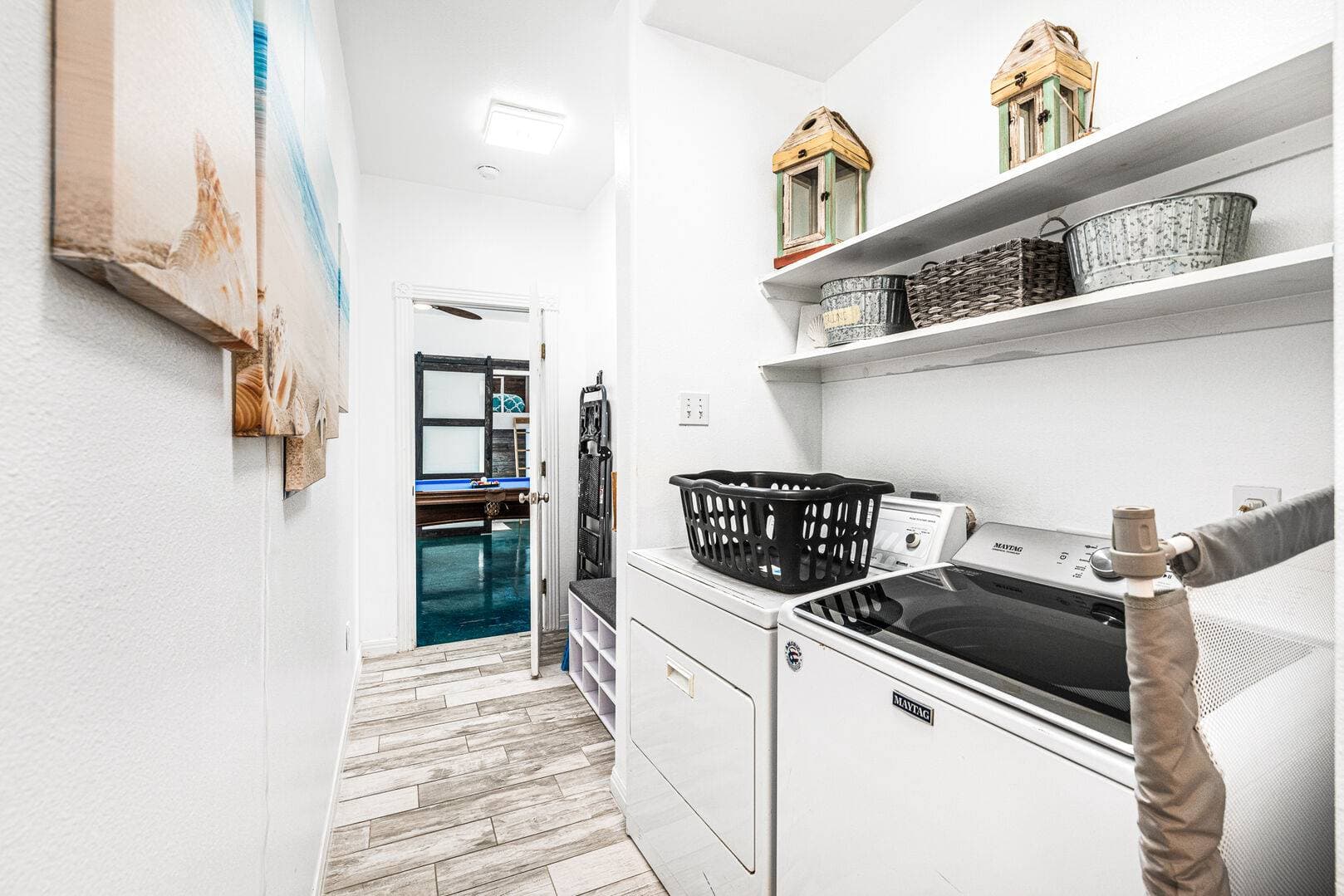 Blue Fin Oasis - Image 13