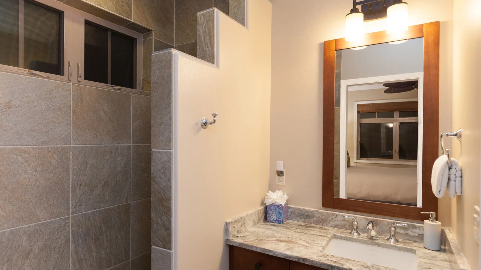 Blue Lagoon Villa - Image 18