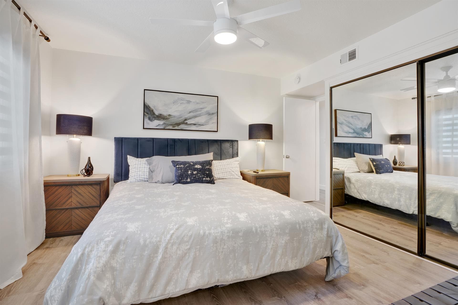 Marina Muse - Image 15