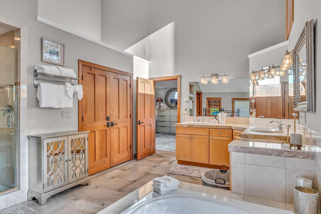 Olympic Valley Getaway - Image 18