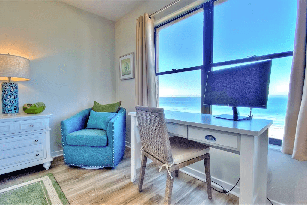 Reflections on the Gulf - Image 23