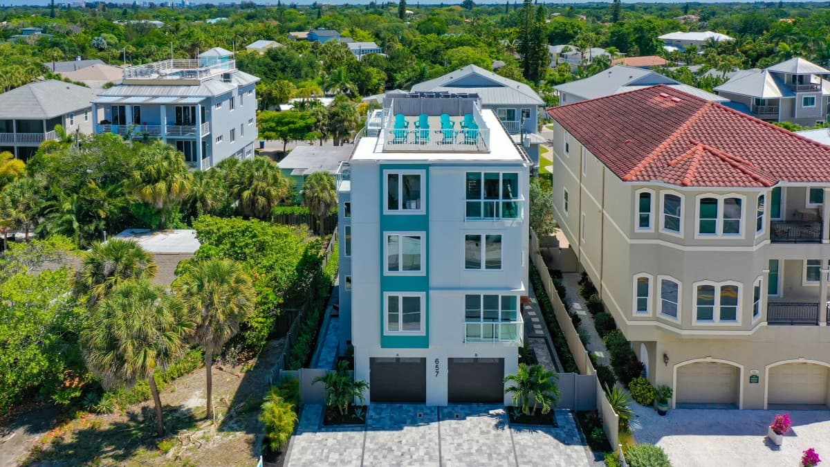 Crystal Sands Home - Image 37