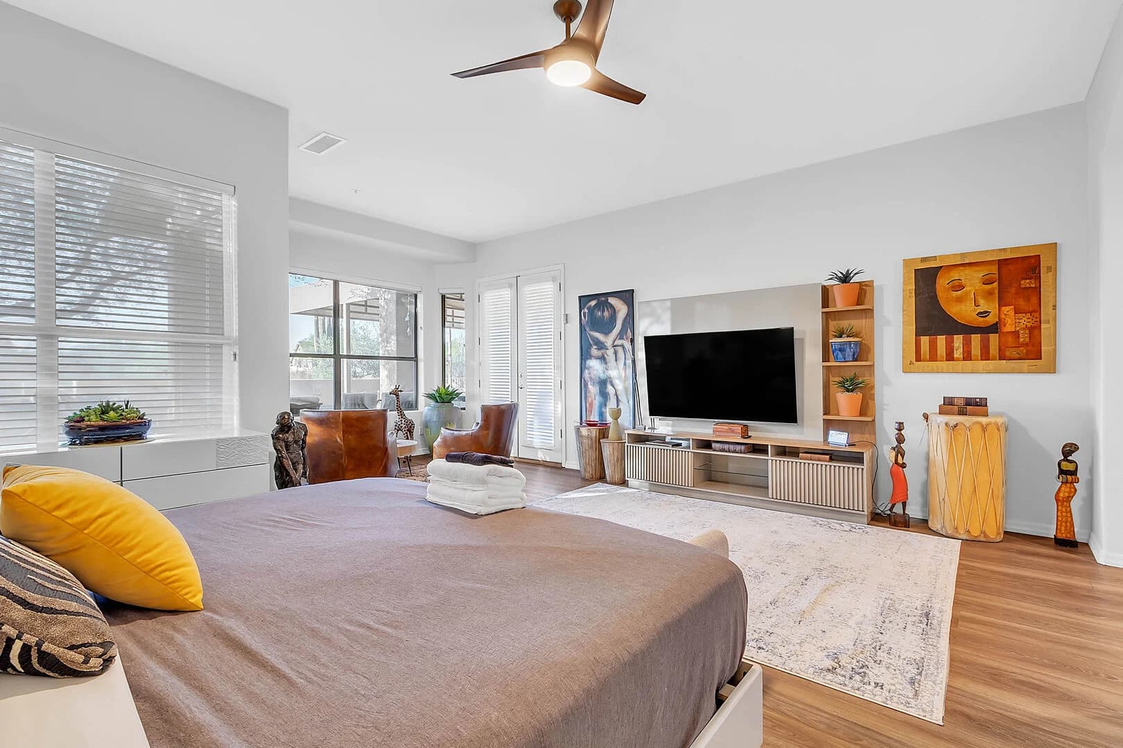 Scottsdale Redbird - Image 20