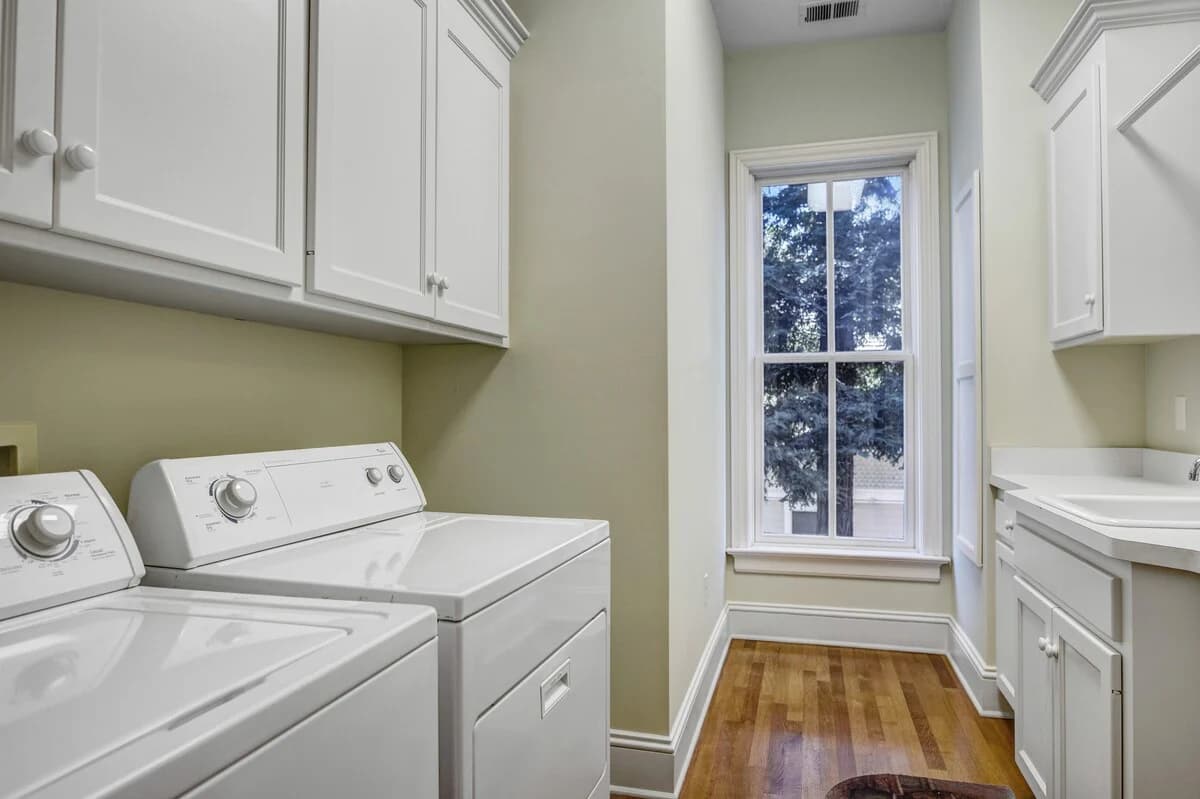 Armstrong Estate - Image 47