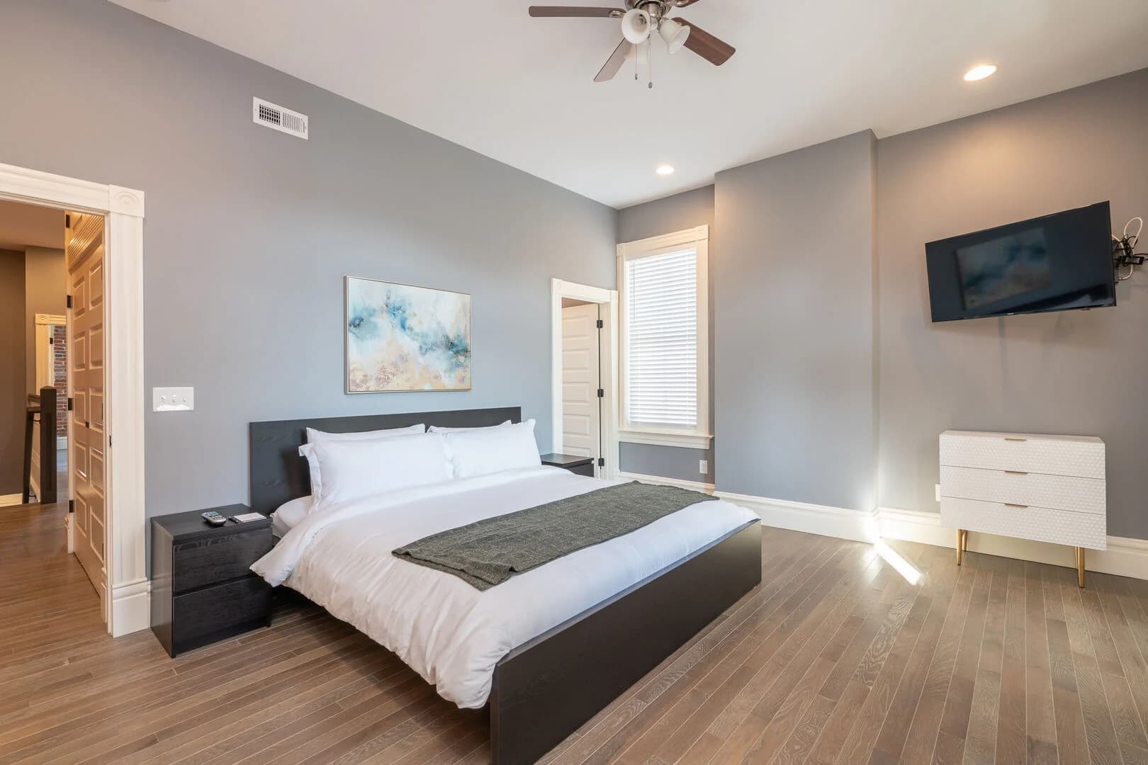 Grove Luxe Haven - Image 7