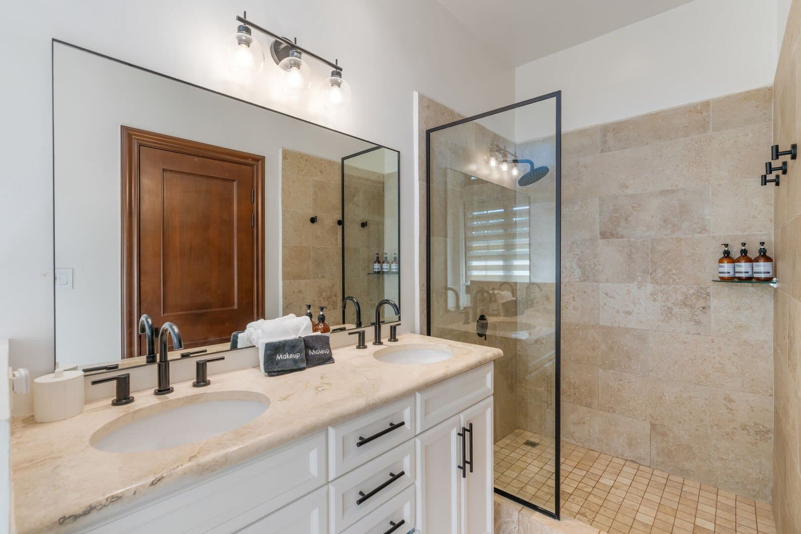 Ibis Condo #10 - Image 15