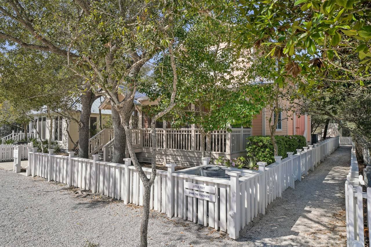 Little Feet Home - Image 24