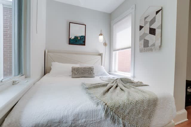 Capitol Comfort - Image 43