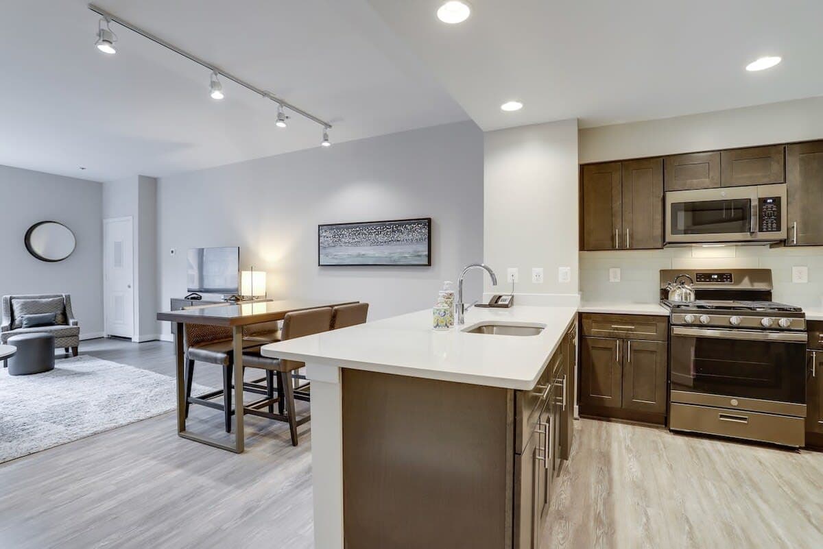 Veitch Residence - Image 8