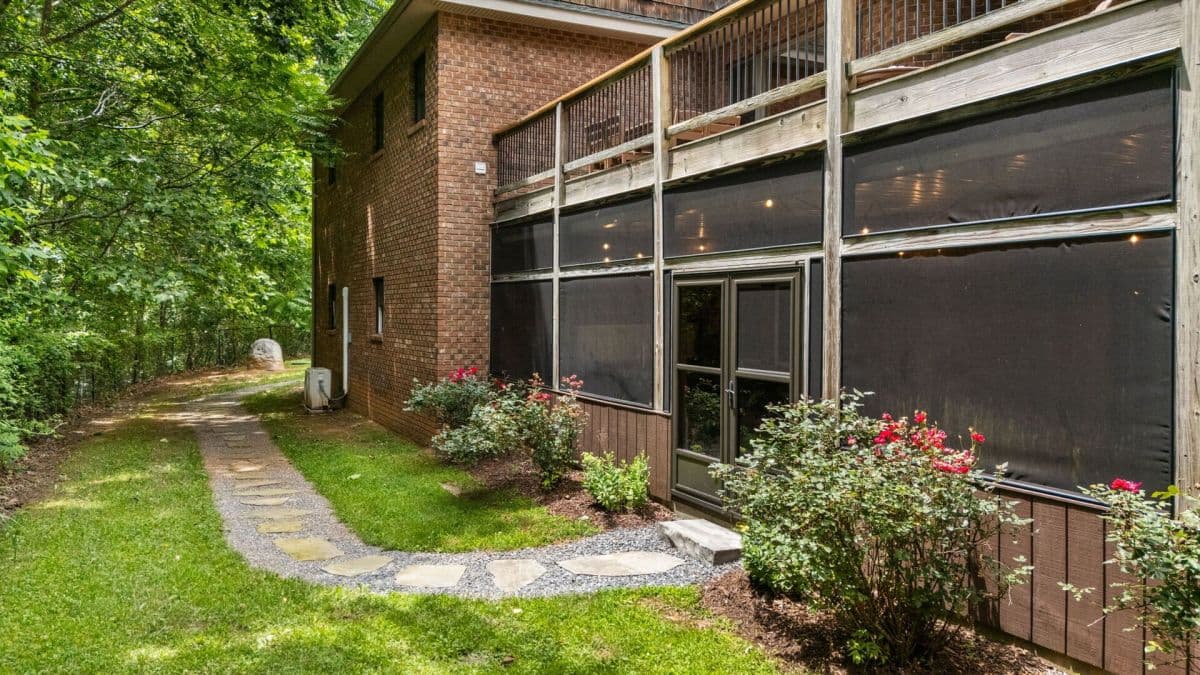 The Huntly Estate - Image 154