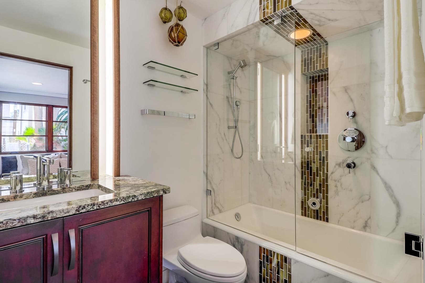 Mission Beach Solstice Home - Image 19