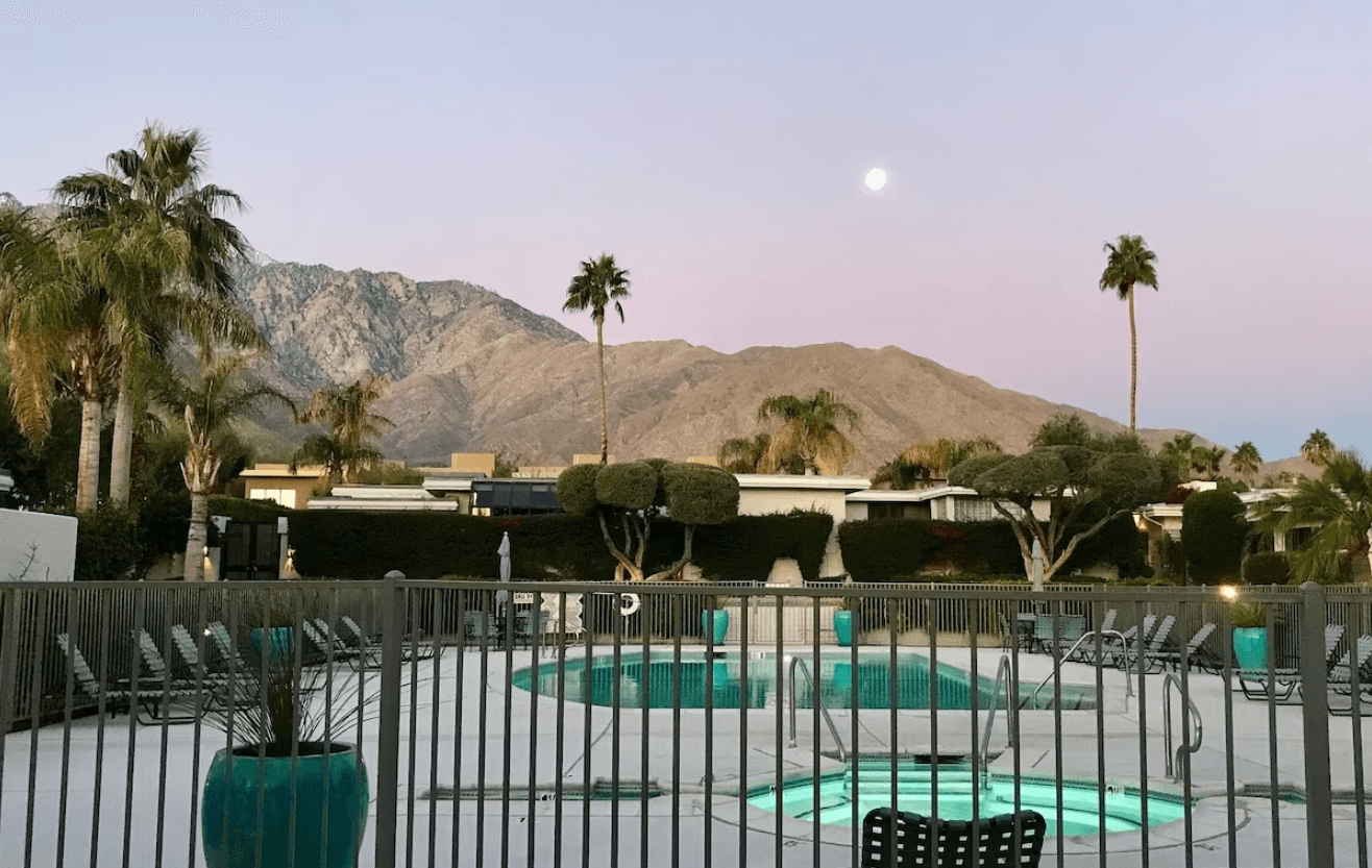 Bamboo Bungalow - Image 27