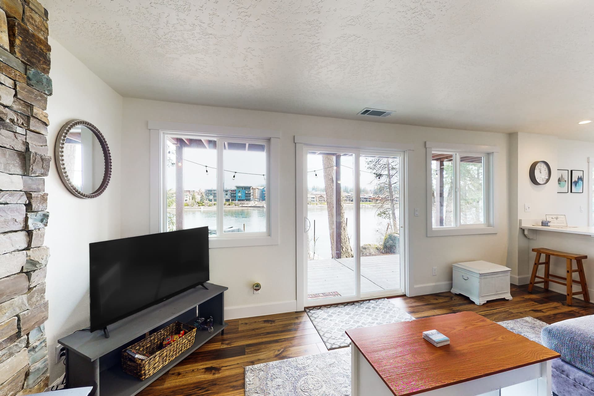 River House - Image 20