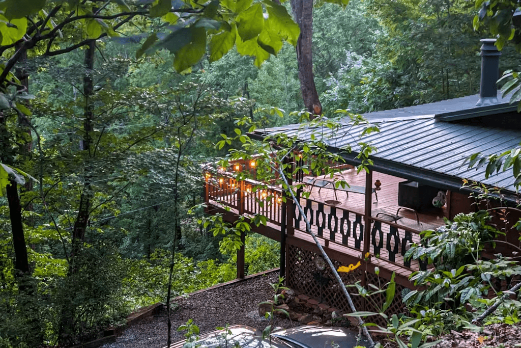 Black Bear Cabin - Image 25