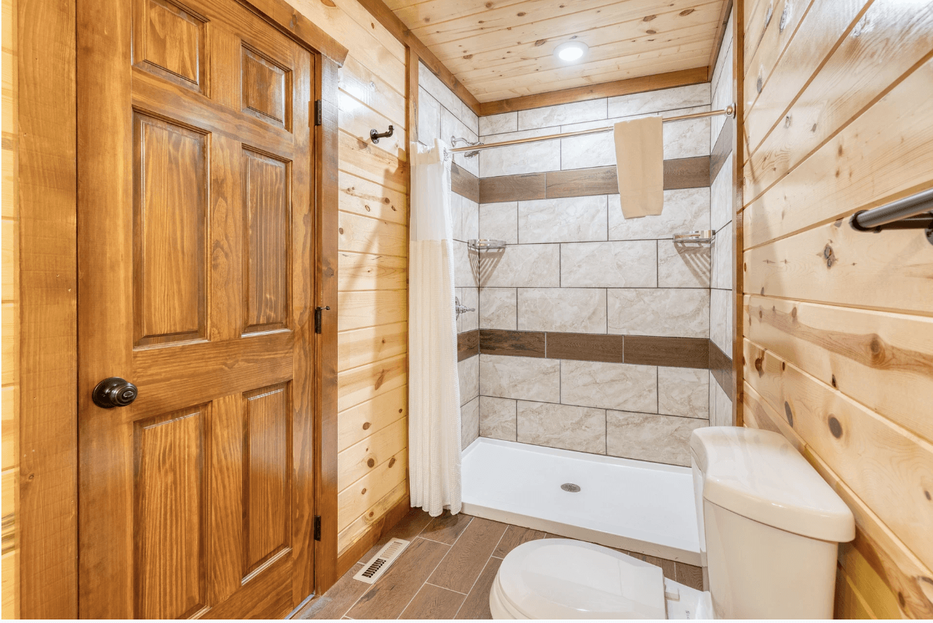 Smokey's Paradise - Image 26