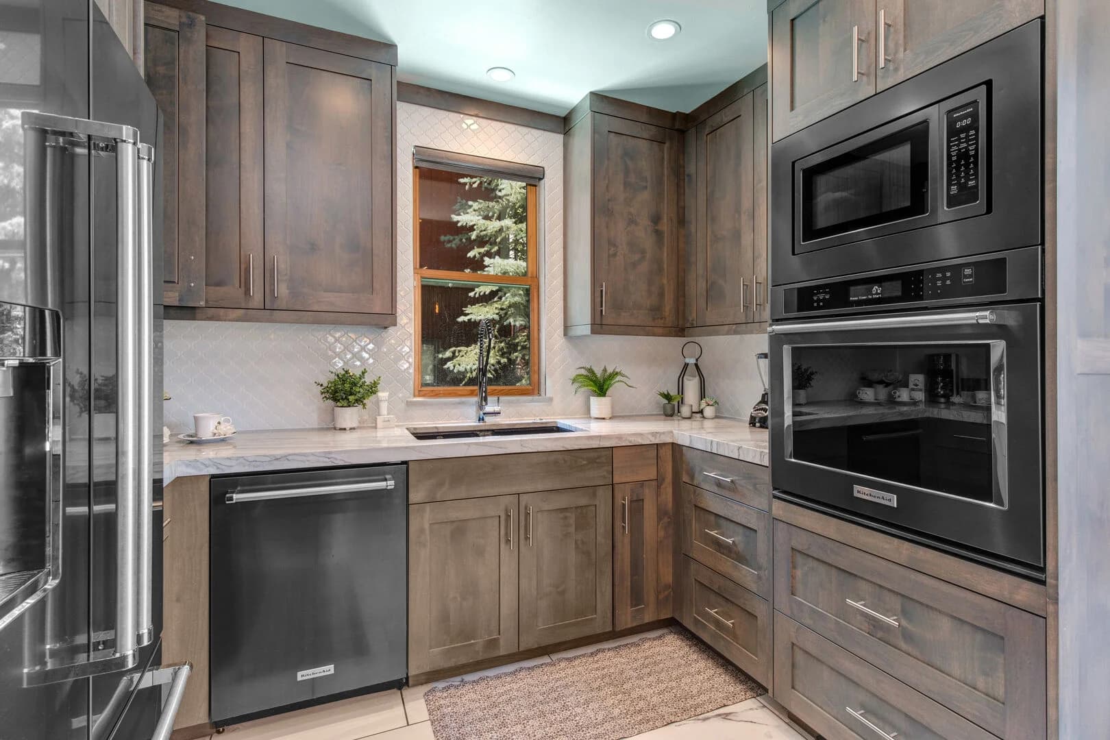 Snowdancer - Image 6