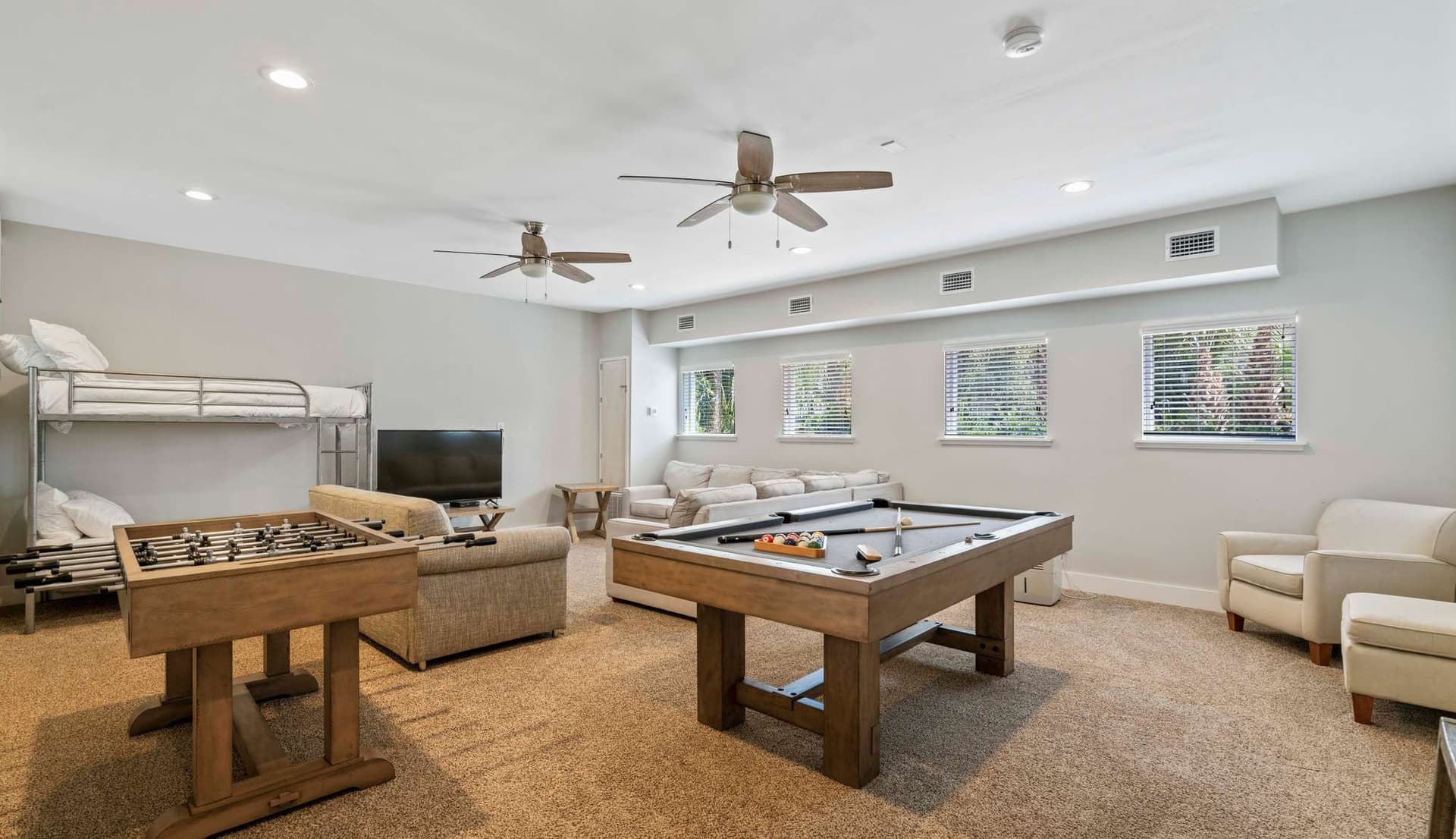 Latitudes Manor - Image 55