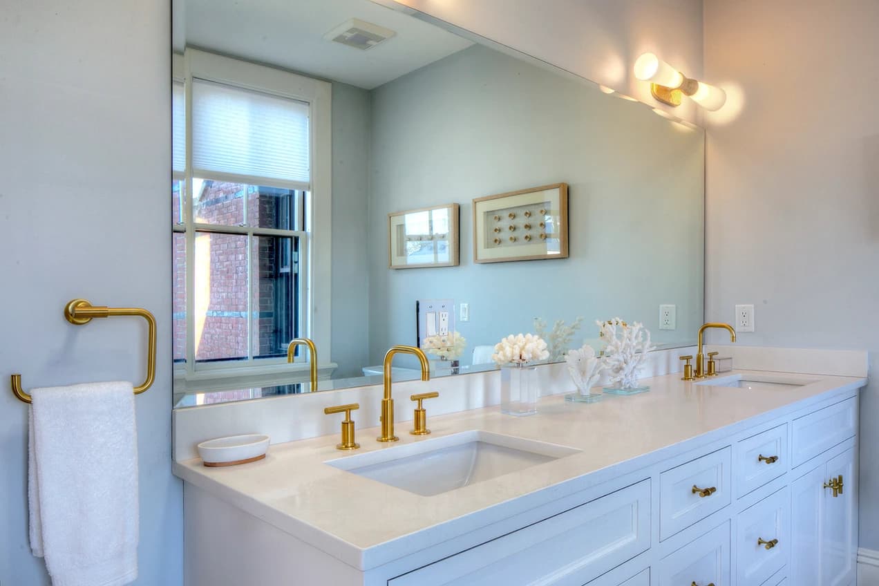 Cliffside Estate - Image 49