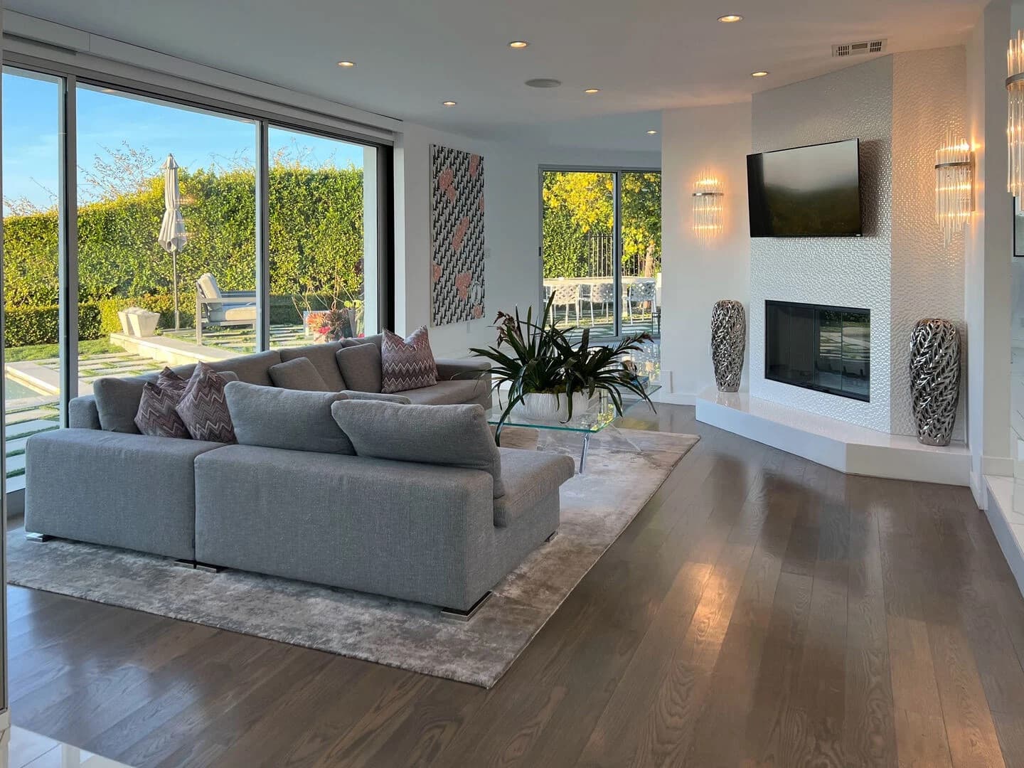 Venus Modern - Image 4