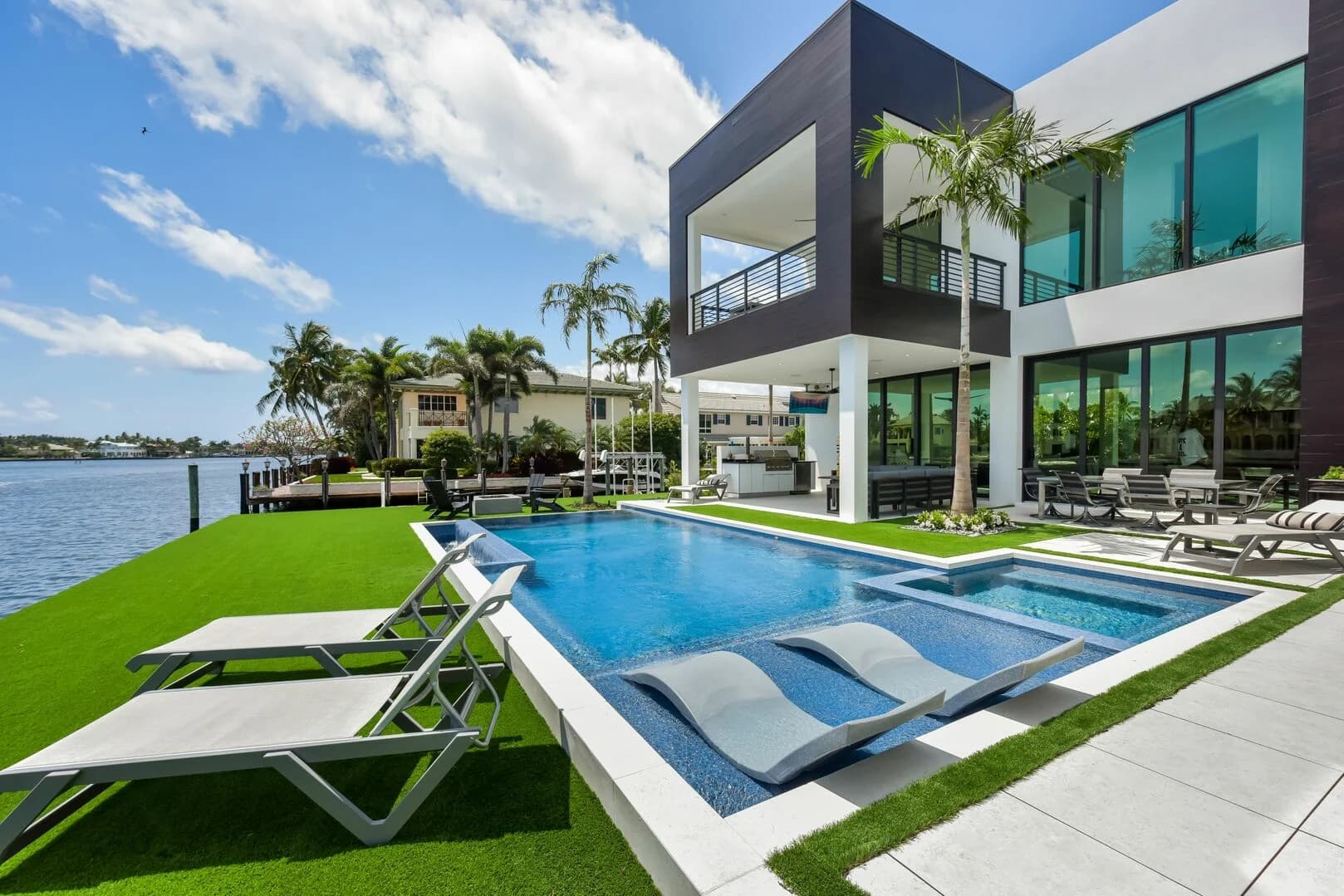 Seasage House  - Image 2