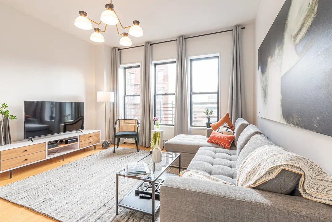 Cypress Court III - Image 2