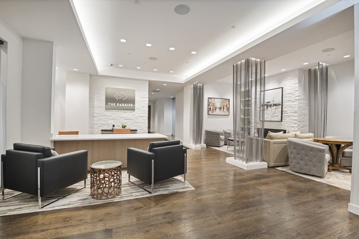 Mountain Luxe Retreat on Main - Image 35