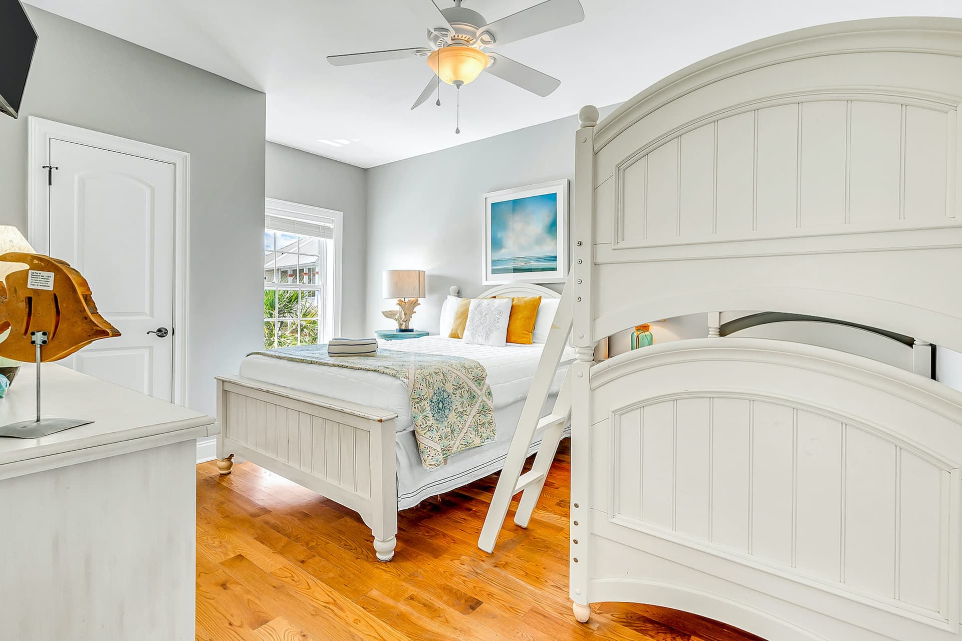 Bahama Breeze House - Image 21